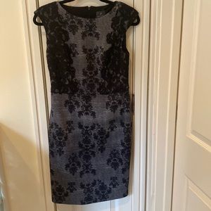 Adrianna Papell grey and black ombré dress with black lace at the bodice. 4